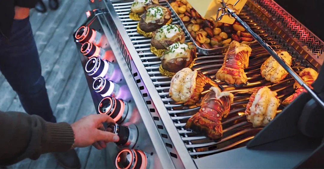outdoor kitchen with Napoleon bbq built in
